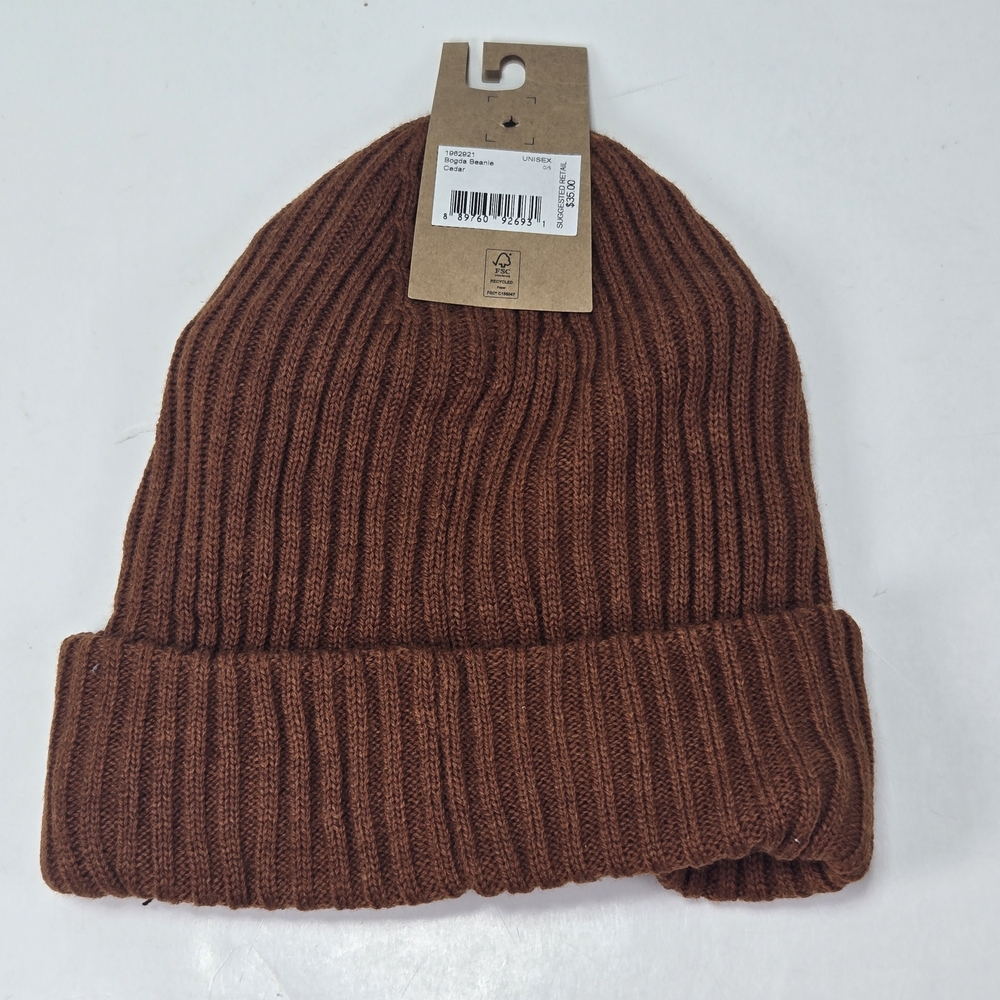 PrAna Bogda Cedar Beanie and Badgley Mischka Leopard Print Mittens L/XL Get Both - Picture 4 of 6